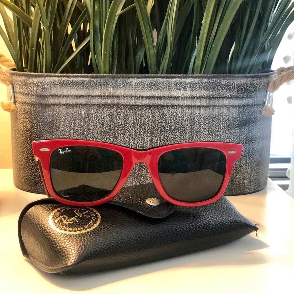 Original Red Wayfarer, Ray Ban Sunglasses